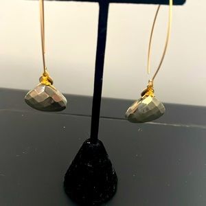 Hematite and gold drop earring